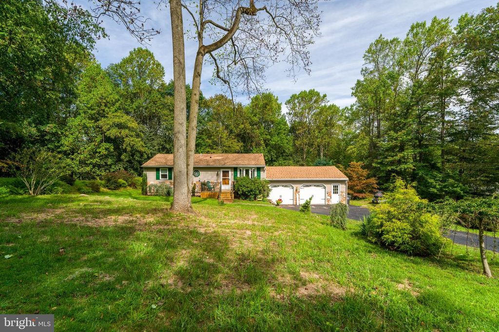 193 QUAKER HILL RD, Morgantown, PA 19543