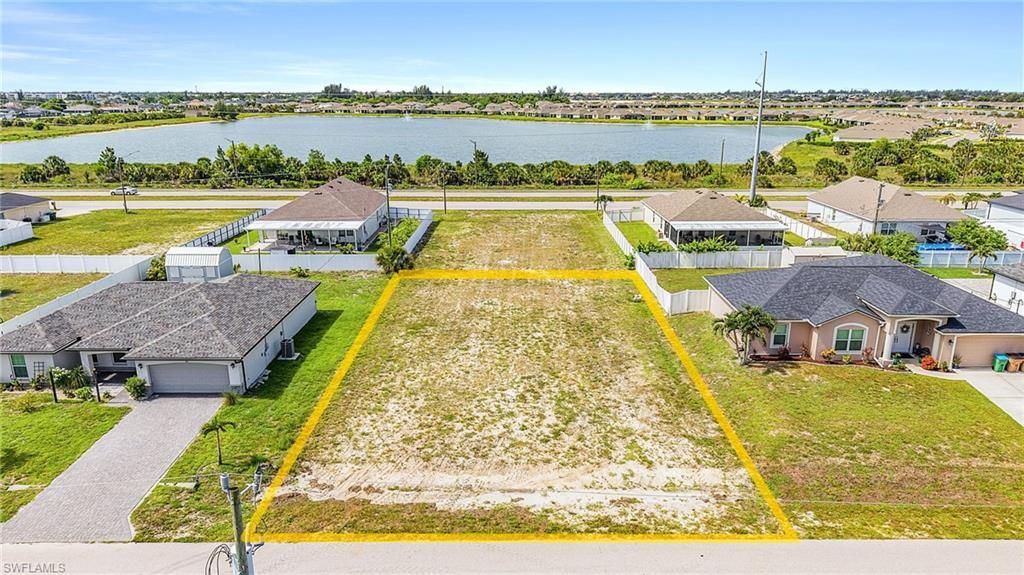 914 NW 8th TER, CAPE CORAL, FL 33993 — exterior