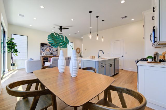 6127 Pacific Forest Drive, Houston, TX 77091