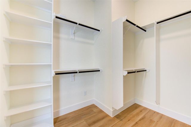 6127 Pacific Forest Drive, Houston, TX 77091