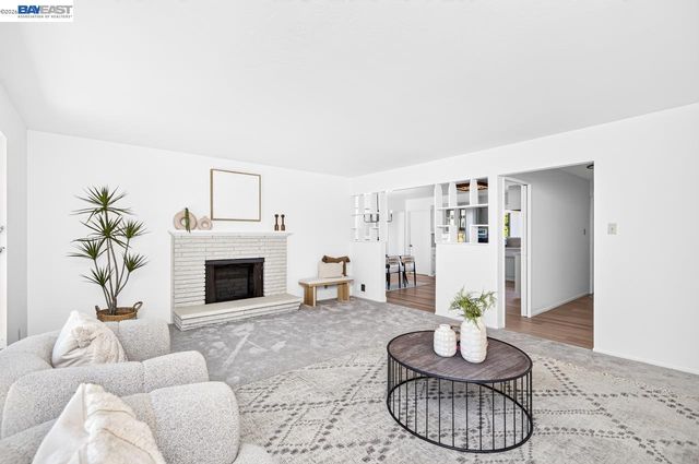3510 Bridle Dr, Hayward, CA 94541