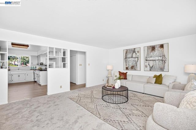 3510 Bridle Dr, Hayward, CA 94541