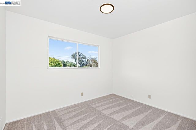 3510 Bridle Dr, Hayward, CA 94541