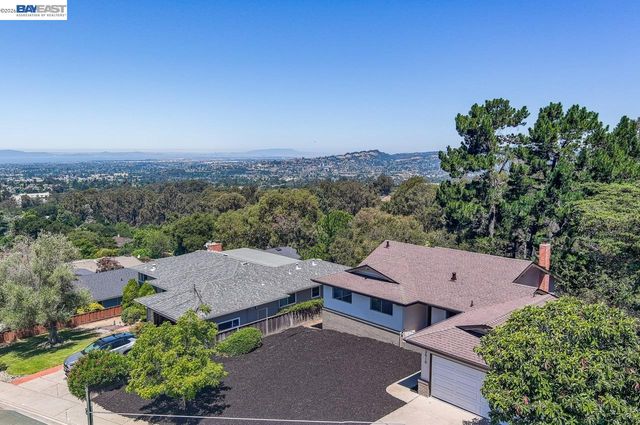 3510 Bridle Dr, Hayward, CA 94541