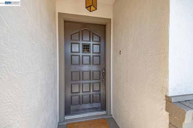 3510 Bridle Dr, Hayward, CA 94541