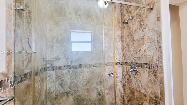 5320 W 26th Ave 108, Hialeah, FL 33016