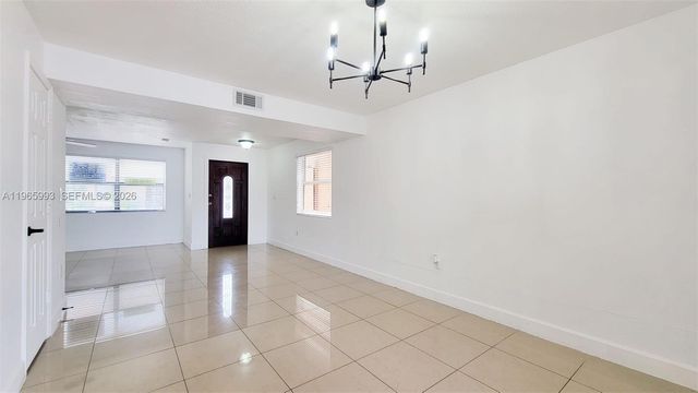 5320 W 26th Ave 108, Hialeah, FL 33016