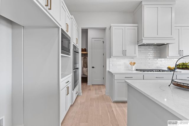 21701 B Street, Elkhorn, NE 68022