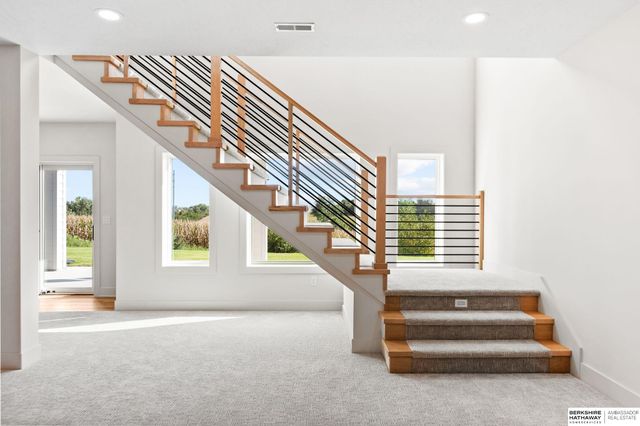 21701 B Street, Elkhorn, NE 68022