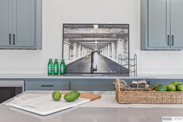 21701 B Street, Elkhorn, NE 68022