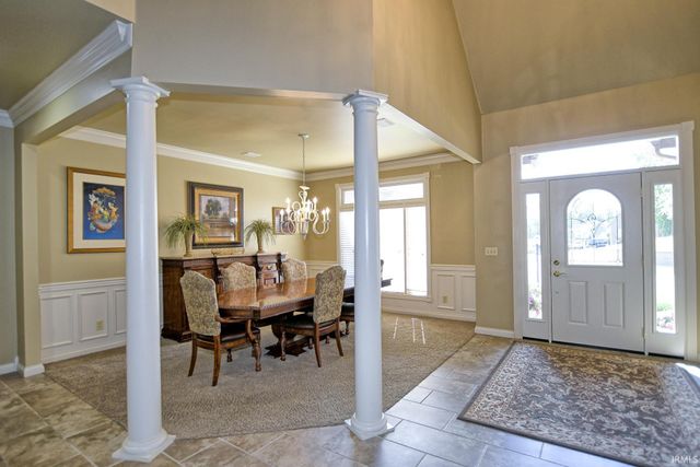 6600 River Ridge Drive, Newburgh, IN 47630