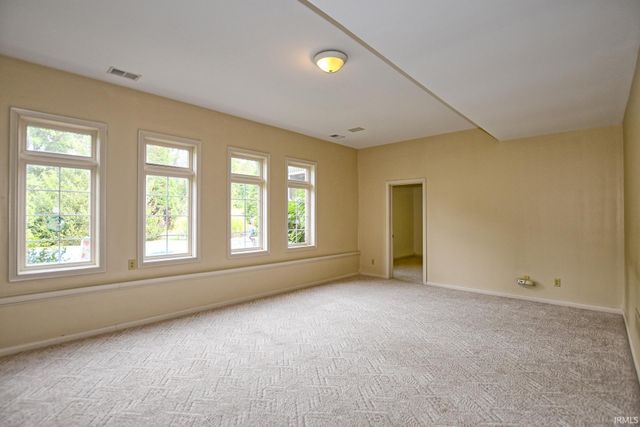 6600 River Ridge Drive, Newburgh, IN 47630