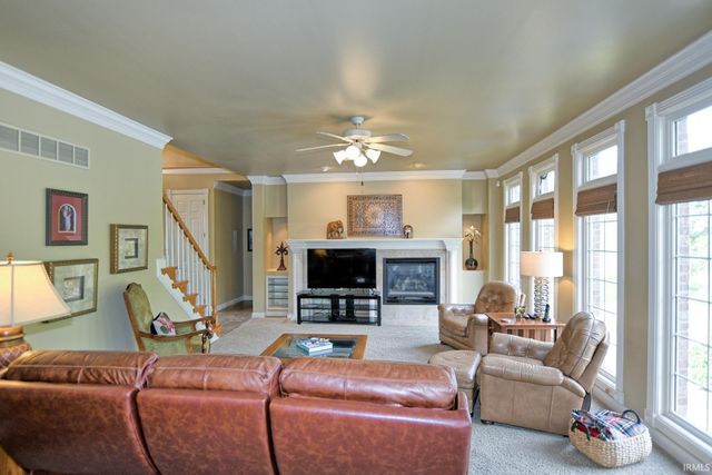 6600 River Ridge Drive, Newburgh, IN 47630