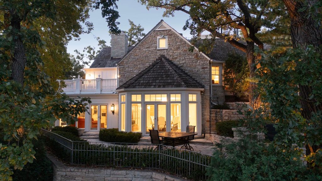 1 Overholt Pass, Edina, MN 55439 — photo 4