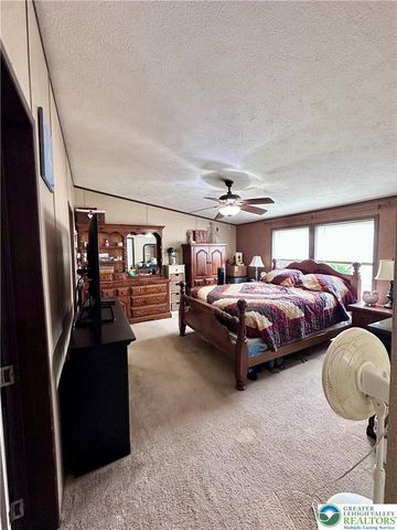 435 Mountain Village Drive, Longswamp Twp, PA 18062