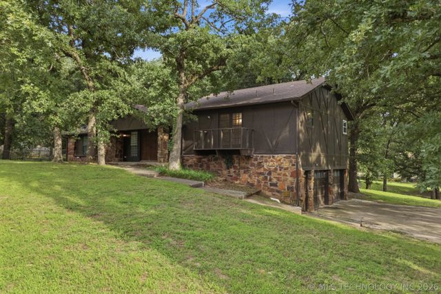 17618 W 1st Street S, Sand Springs, OK 74063