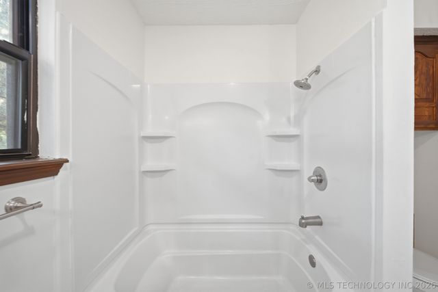 17618 W 1st Street S, Sand Springs, OK 74063
