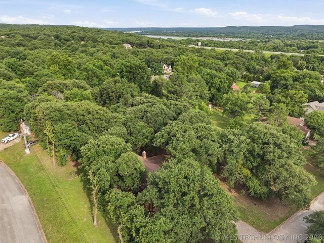 17618 W 1st Street S, Sand Springs, OK 74063