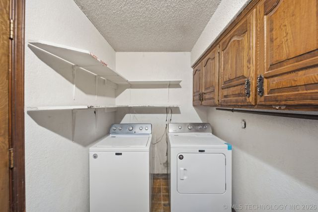 17618 W 1st Street S, Sand Springs, OK 74063