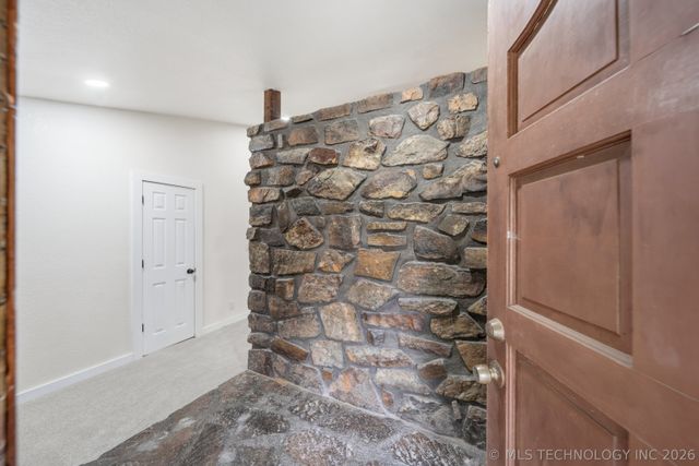 17618 W 1st Street S, Sand Springs, OK 74063