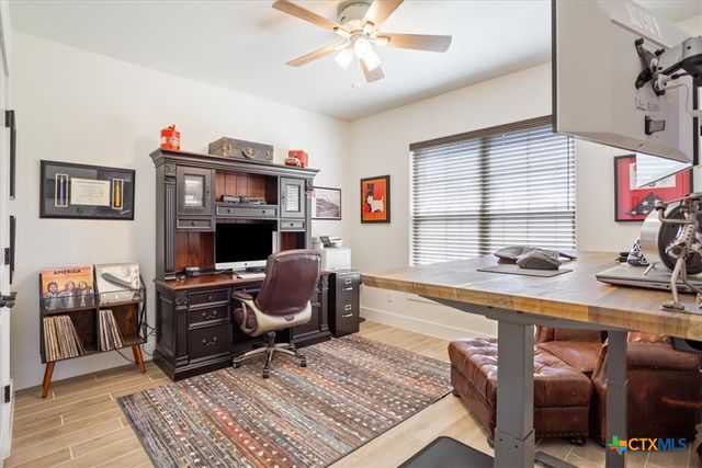 1250 E Creekview Drive, Salado, TX 76571