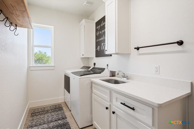 1250 E Creekview Drive, Salado, TX 76571