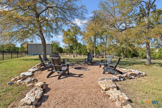1250 E Creekview Drive, Salado, TX 76571