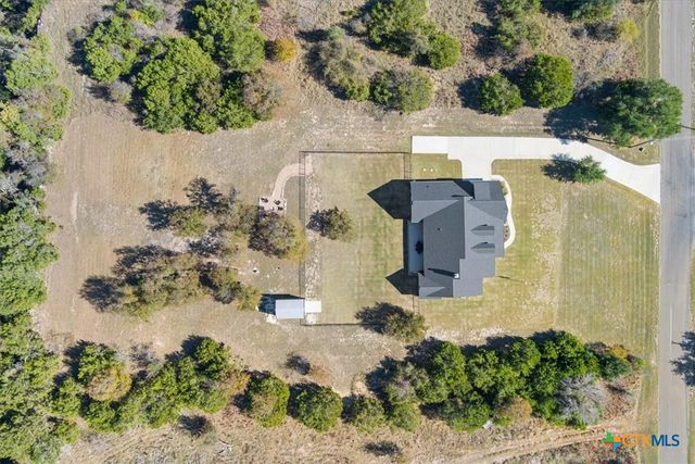 1250 E Creekview Drive, Salado, TX 76571