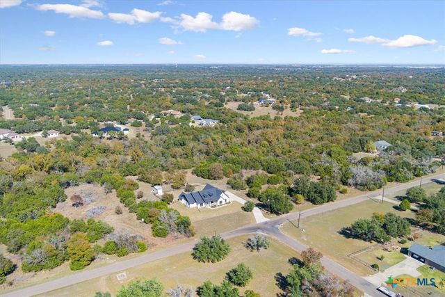 1250 E Creekview Drive, Salado, TX 76571