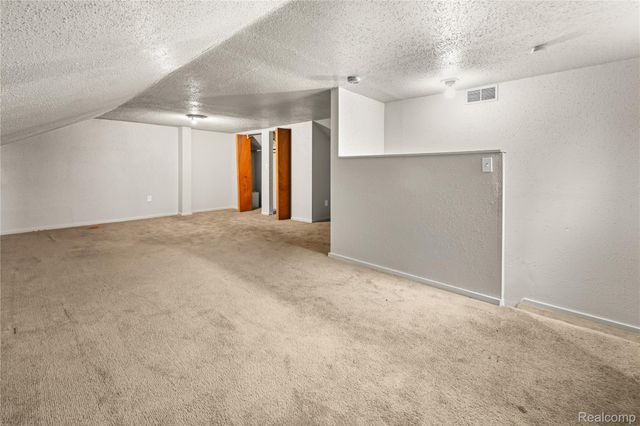 11137 E Outer Drive, Detroit, MI 48224