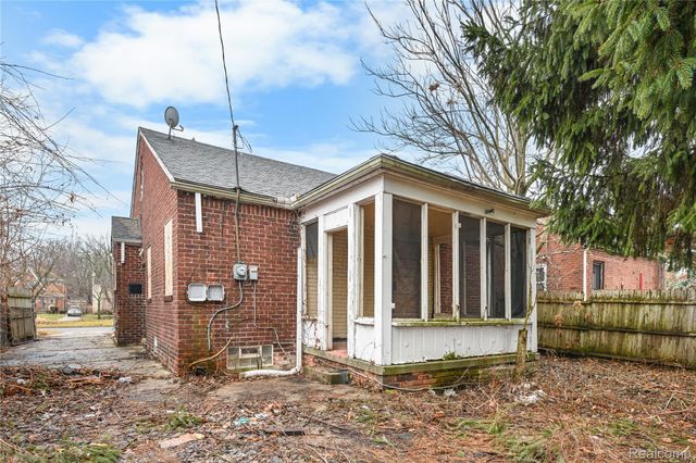 11137 E Outer Drive, Detroit, MI 48224
