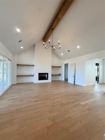 3700 Hunter Glen Drive, Oklahoma City, OK 73179