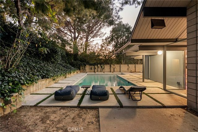 17136 Nanette, Granada Hills, CA 91344