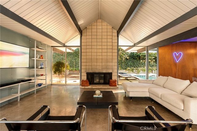 17136 Nanette, Granada Hills, CA 91344
