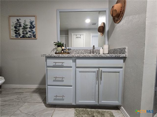 708 S Main Street, Copperas Cove, TX 76522