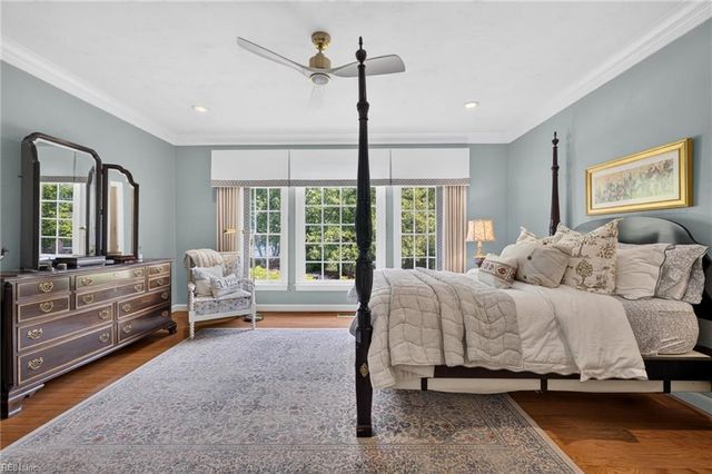 1042 Caton DR, Virginia Beach, VA 23454