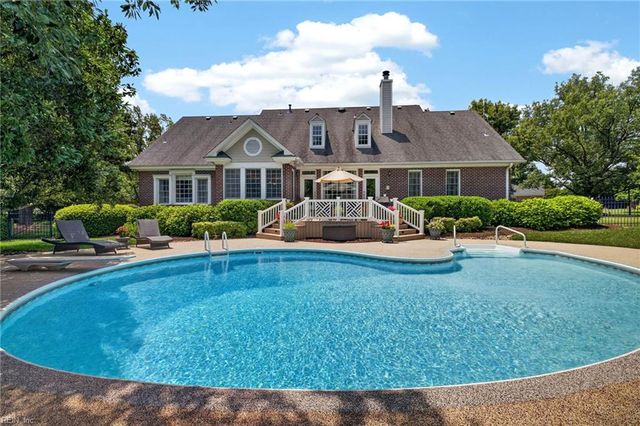 1042 Caton DR, Virginia Beach, VA 23454