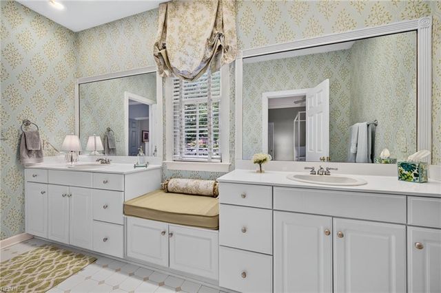 1042 Caton DR, Virginia Beach, VA 23454