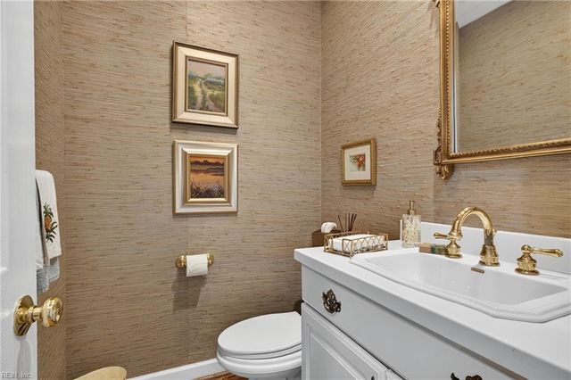 1042 Caton DR, Virginia Beach, VA 23454