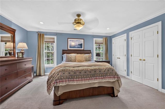 1042 Caton DR, Virginia Beach, VA 23454
