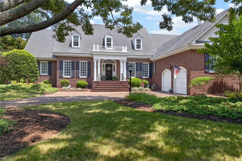 1042 Caton DR, Virginia Beach, VA 23454
