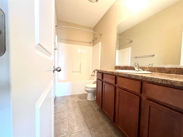 2602 NE Oak Drive 6, Ankeny, IA 50021