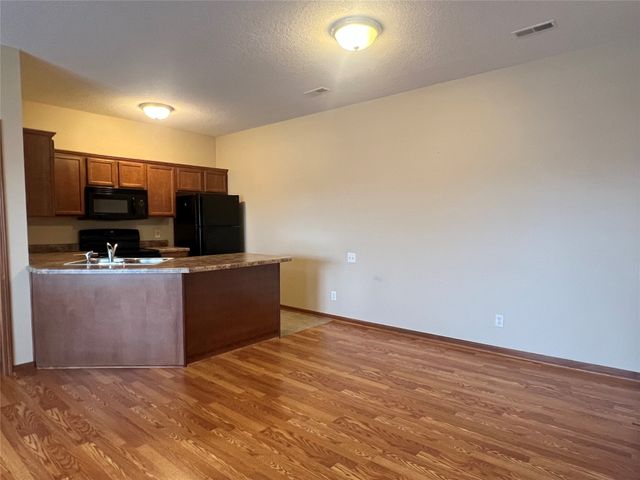 2602 NE Oak Drive 6, Ankeny, IA 50021