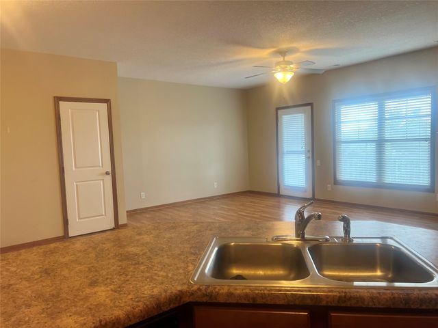 2602 NE Oak Drive 6, Ankeny, IA 50021