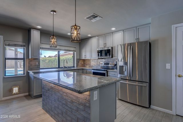 18225 N 29th Drive, Phoenix, AZ 85053