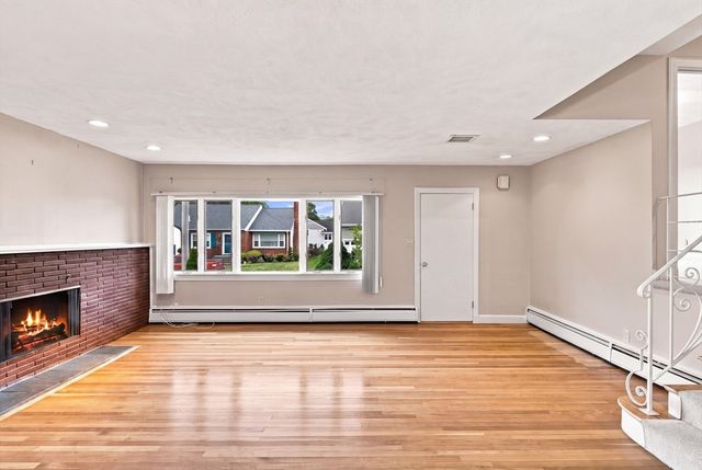 48 Auburndale Road, Marblehead, MA 01945