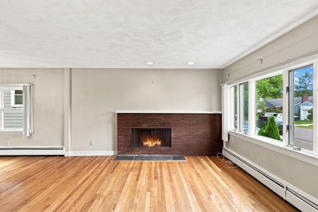 48 Auburndale Road, Marblehead, MA 01945