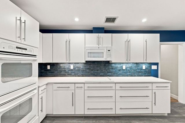 48 Auburndale Road, Marblehead, MA 01945