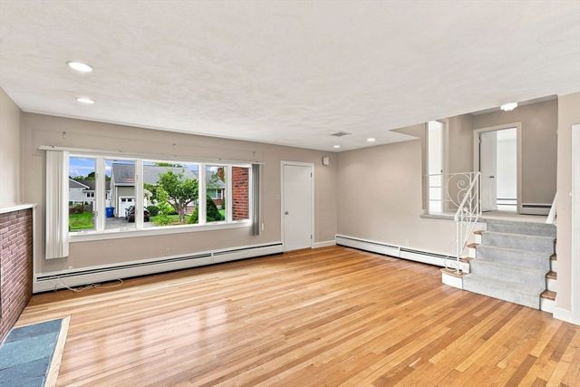 48 Auburndale Road, Marblehead, MA 01945