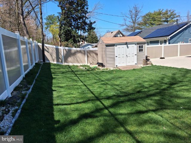 41 EVERGREEN DR, Willingboro, NJ 08046